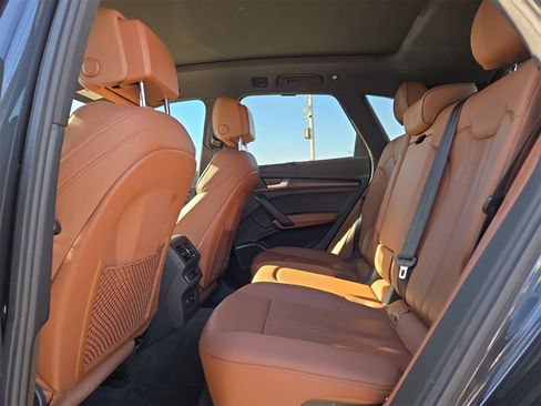 Used 2021 Audi Q5 2.0T Premium Plus w/ Premium Plus Package image 13