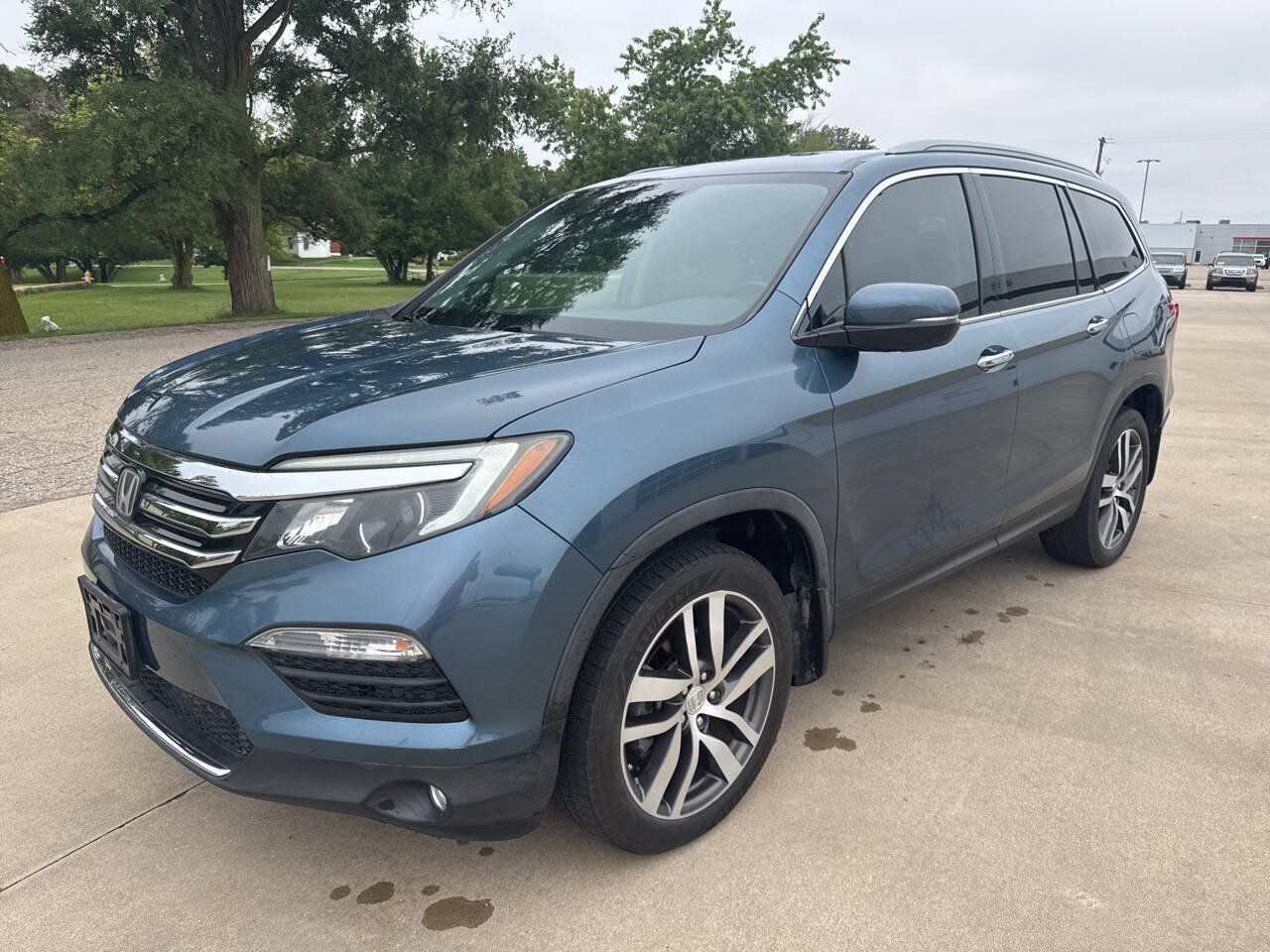 Used 2016 Honda Pilot Touring image 16