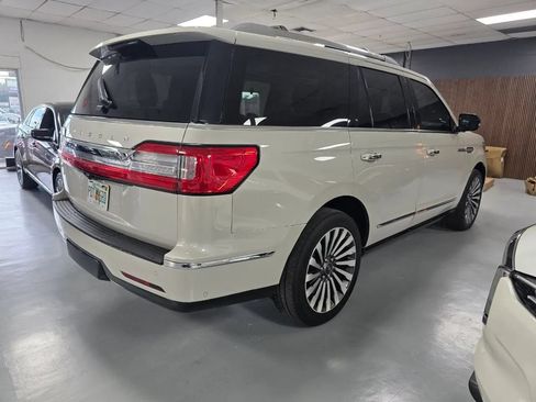Used 2019 Lincoln Navigator Reserve AWD/4WD image 4