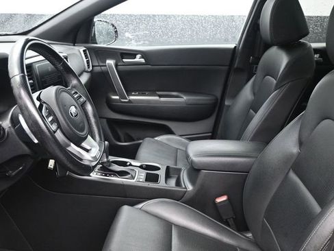 Used 2021 Kia Sportage S image 6