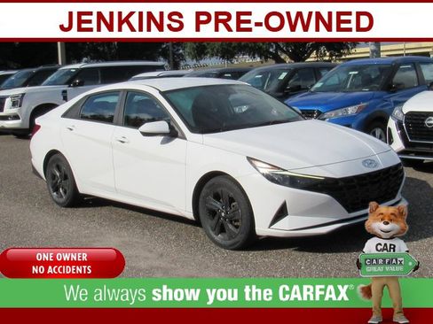 Used 2023 Hyundai Elantra Blue image 1