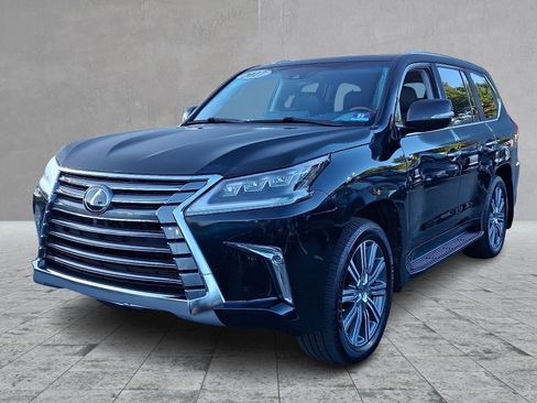 Used 2017 Lexus LX 570 4WD w/ Luxury Package image 3