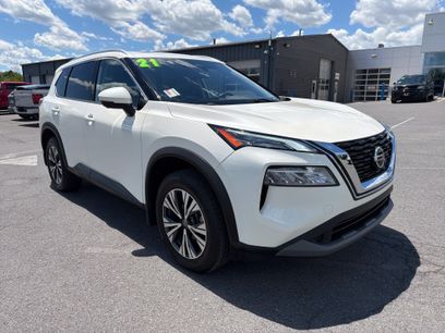 Used 2021 Nissan Rogue SV w/ Premium Package