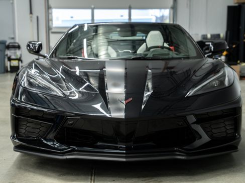Used 2023 Chevrolet Corvette Stingray Premium Cpe w/ Z51 Performance Package RWD image 4