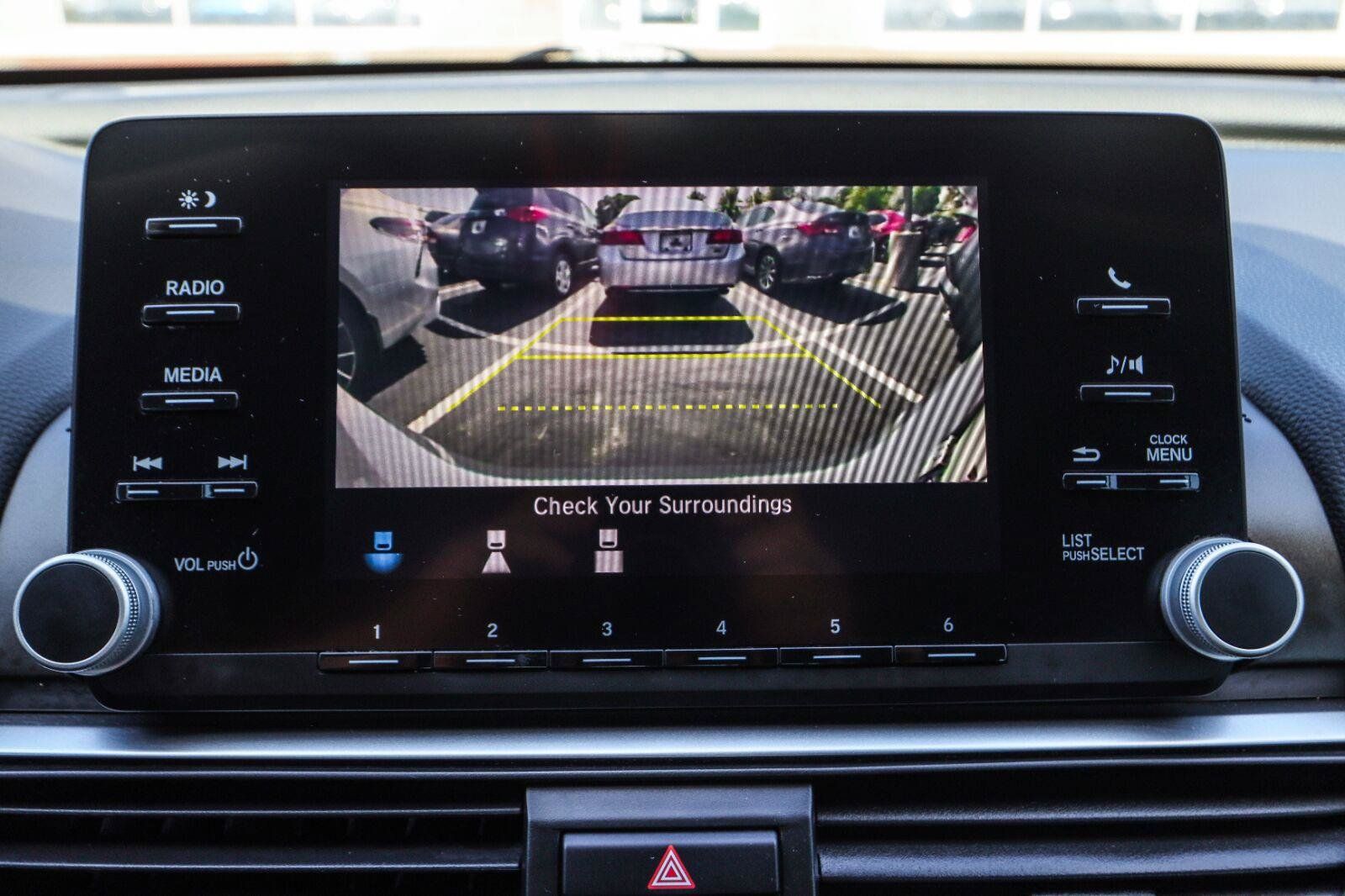 Used 2018 Honda Accord LX image 7