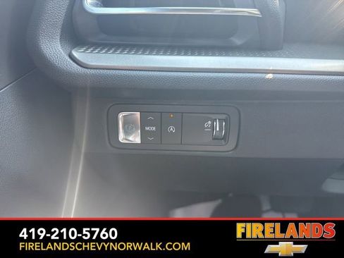 New 2025 Chevrolet Traverse LT w/ Midnight/Sport Edition image 26