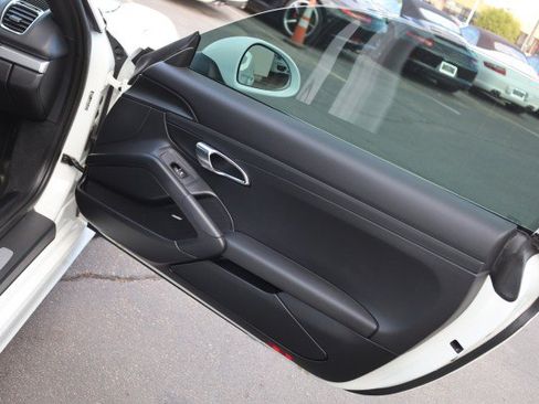 Used 2014 Porsche Cayman RWD image 39
