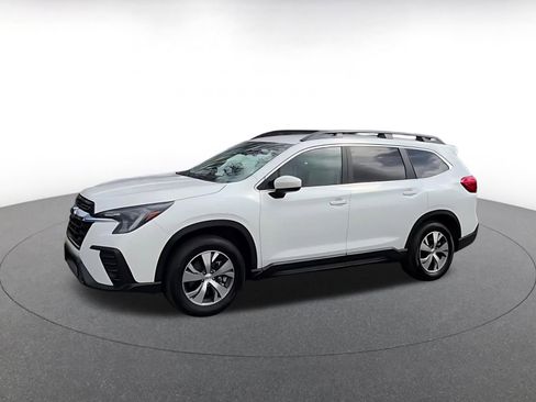 Used 2025 Subaru Ascent Premium AWD/4WD image 8