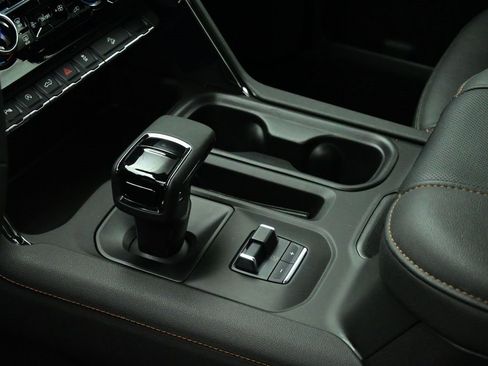 Used 2024 GMC Sierra 1500 AT4 w/ Technology Package image 23