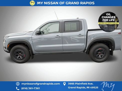 Used 2025 Nissan Frontier PRO-4X w/ Interior Protection Package AWD/4WD image 5