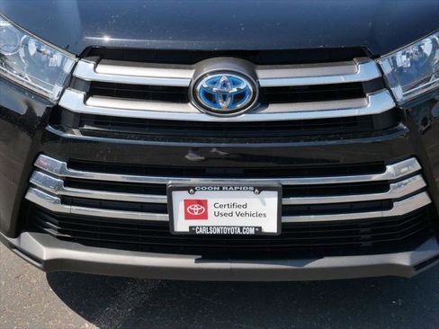 Certified 2017 Toyota Highlander Limited w/ Carpet Mat Package AWD/4WD image 9