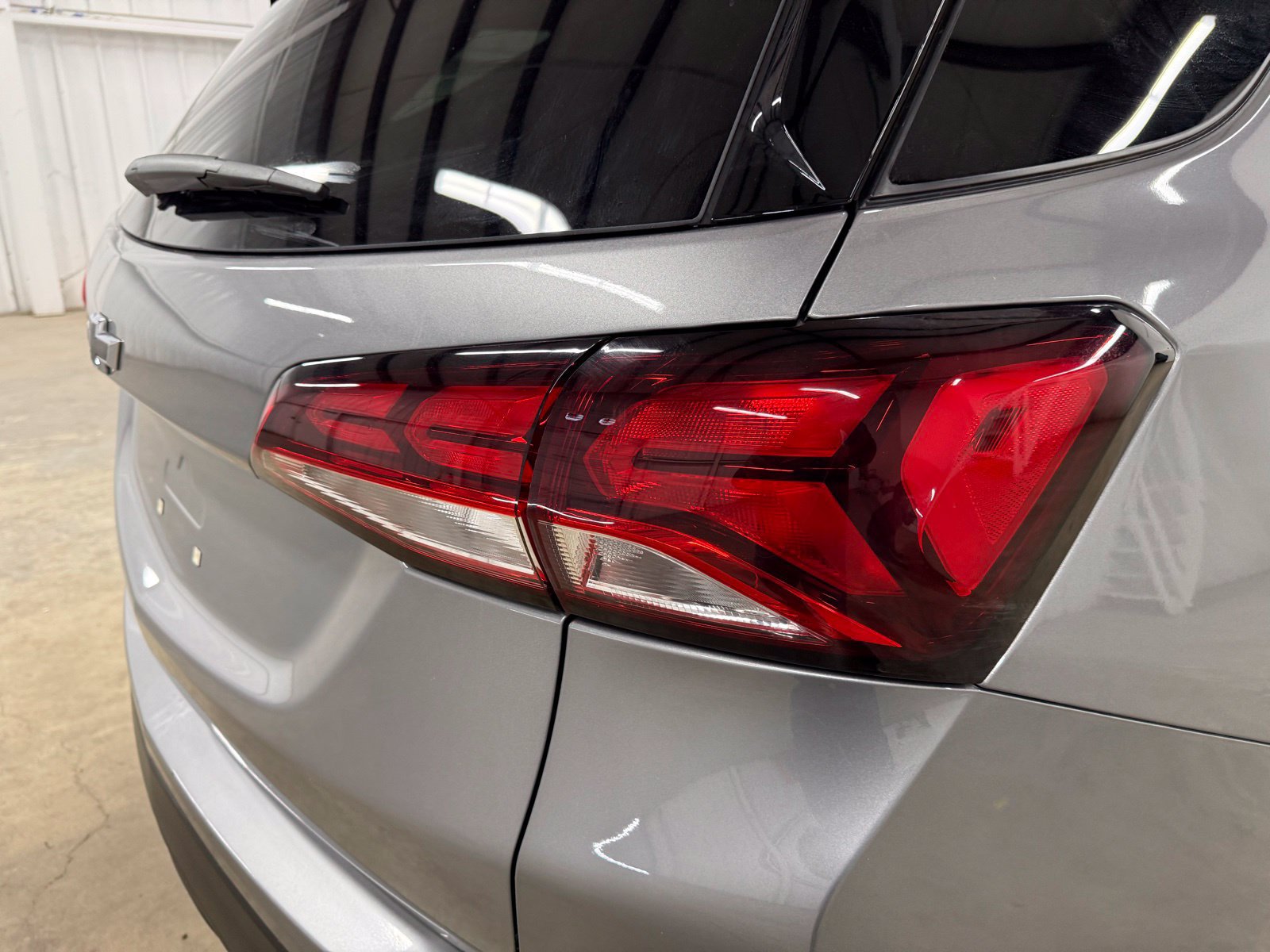 Used 2024 Chevrolet Equinox LS w/ LS Convenience Package FWD image 7