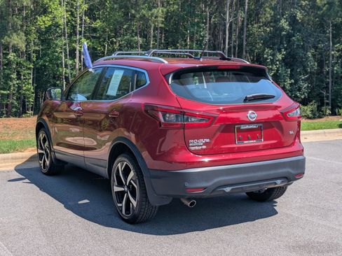Used 2021 Nissan Rogue Sport SL FWD image 5