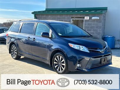 Used 2018 Toyota Sienna XLE w/ XLE Navigation Package