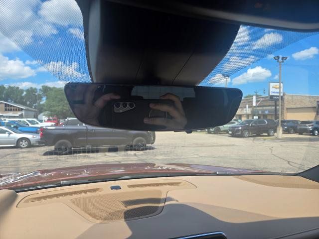Used 2023 Chevrolet Tahoe Premier AWD/4WD image 43
