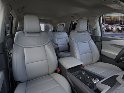 New 2026 Ford Explorer Active w/ Active Comfort Package AWD/4WD image 11