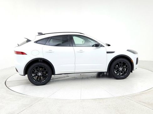 Certified 2024 Jaguar E-PACE R-Dynamic SE image 4