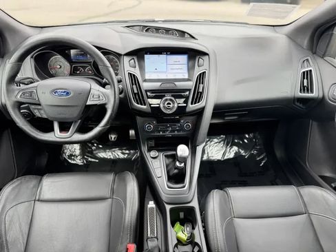Used 2017 Ford Focus ST w/ Equipment Group 402A image 14