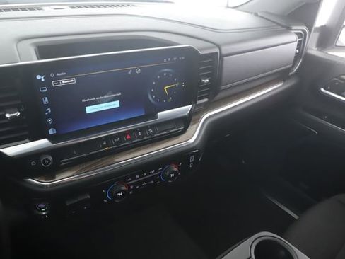 Used 2024 Chevrolet Silverado 2500 LT w/ Convenience Package image 25