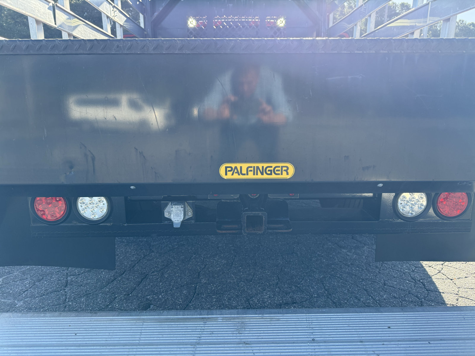 Used 2022 RAM 5500 Tradesman w/ Chrome Appearance Group RWD image 34
