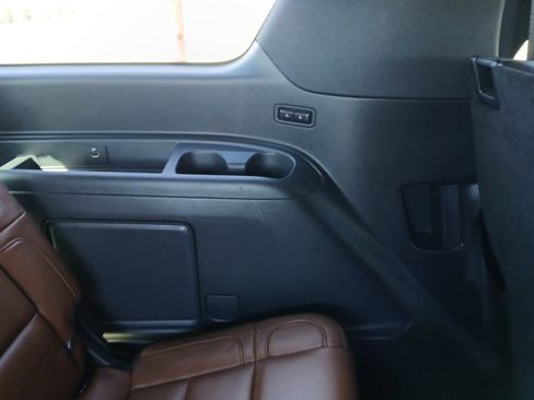 Used 2024 Lincoln Navigator Reserve AWD/4WD image 89