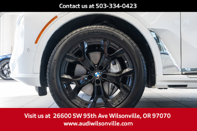 Used 2026 BMW X7 xDrive40i AWD/4WD image 7