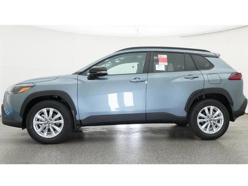 New 2026 Toyota Corolla Cross LE FWD image 19
