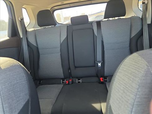 Used 2022 Nissan Rogue SV image 10