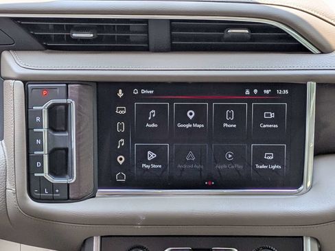 Used 2023 GMC Yukon Denali AWD/4WD image 19