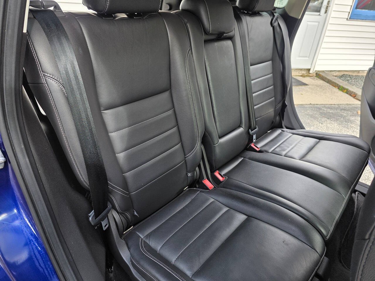 Used 2016 Ford Escape SE w/ SE Leather Comfort Package FWD image 18