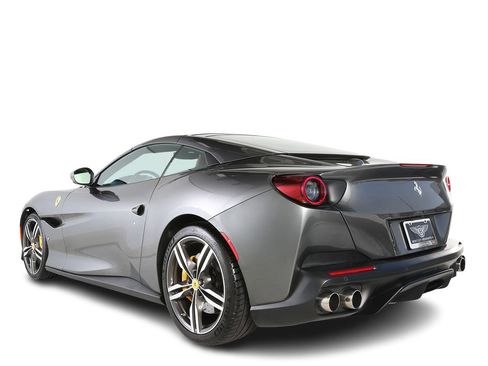 Used 2019 Ferrari Portofino RWD image 3