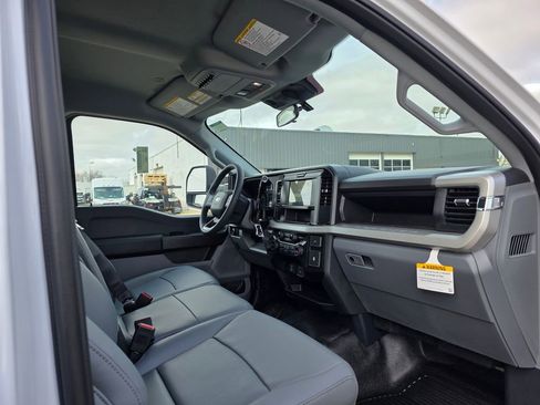 New 2026 Ford F450 XL w/ XL Chrome Package AWD/4WD image 32