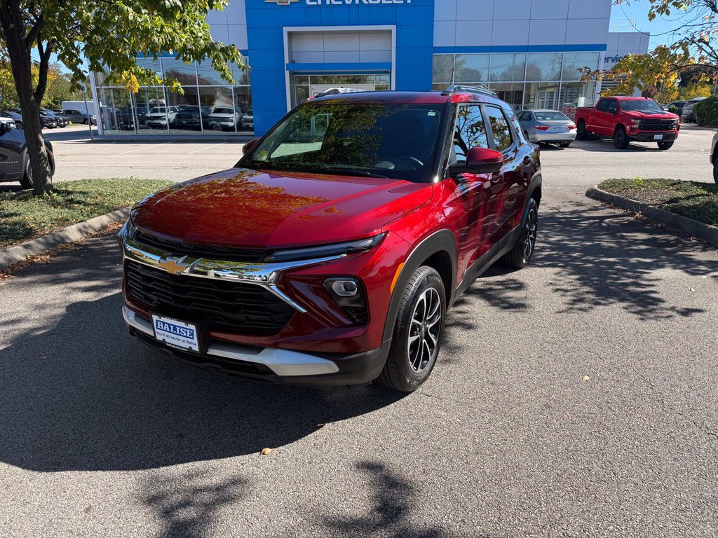 Used 2024 Chevrolet TrailBlazer LT w/ LT Cold Weather Package AWD/4WD image 9