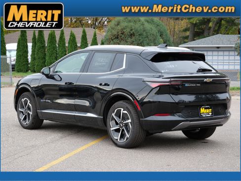 New 2025 Chevrolet Equinox EV LT image 2