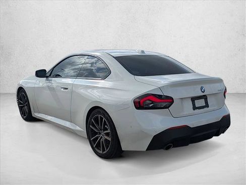 Used 2024 BMW 230i Coupe w/ Convenience Package RWD image 7