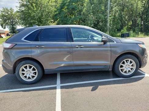 Used 2015 Ford Edge SEL w/ Equipment Group 201A AWD/4WD image 9