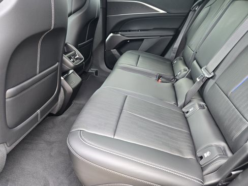 New 2025 Cadillac Lyriq Sport image 20