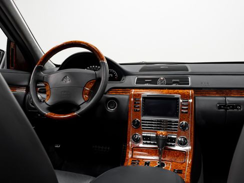 Used 2004 Maybach 57 image 41