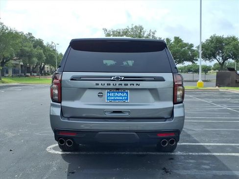 Used 2023 Chevrolet Suburban Z71 w/ Z71 Off-Road Package AWD/4WD image 7