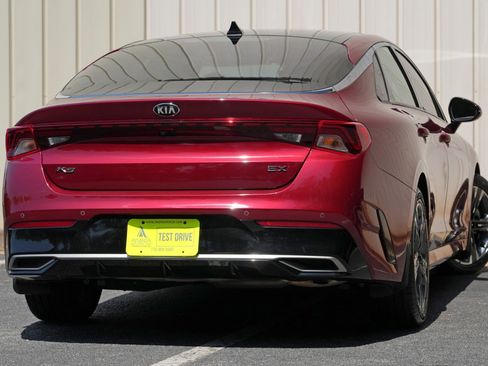 Used 2021 Kia K5 EX w/ EX Premium Package FWD image 4
