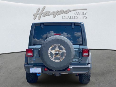Used 2024 Jeep Wrangler Unlimited AWD/4WD image 4