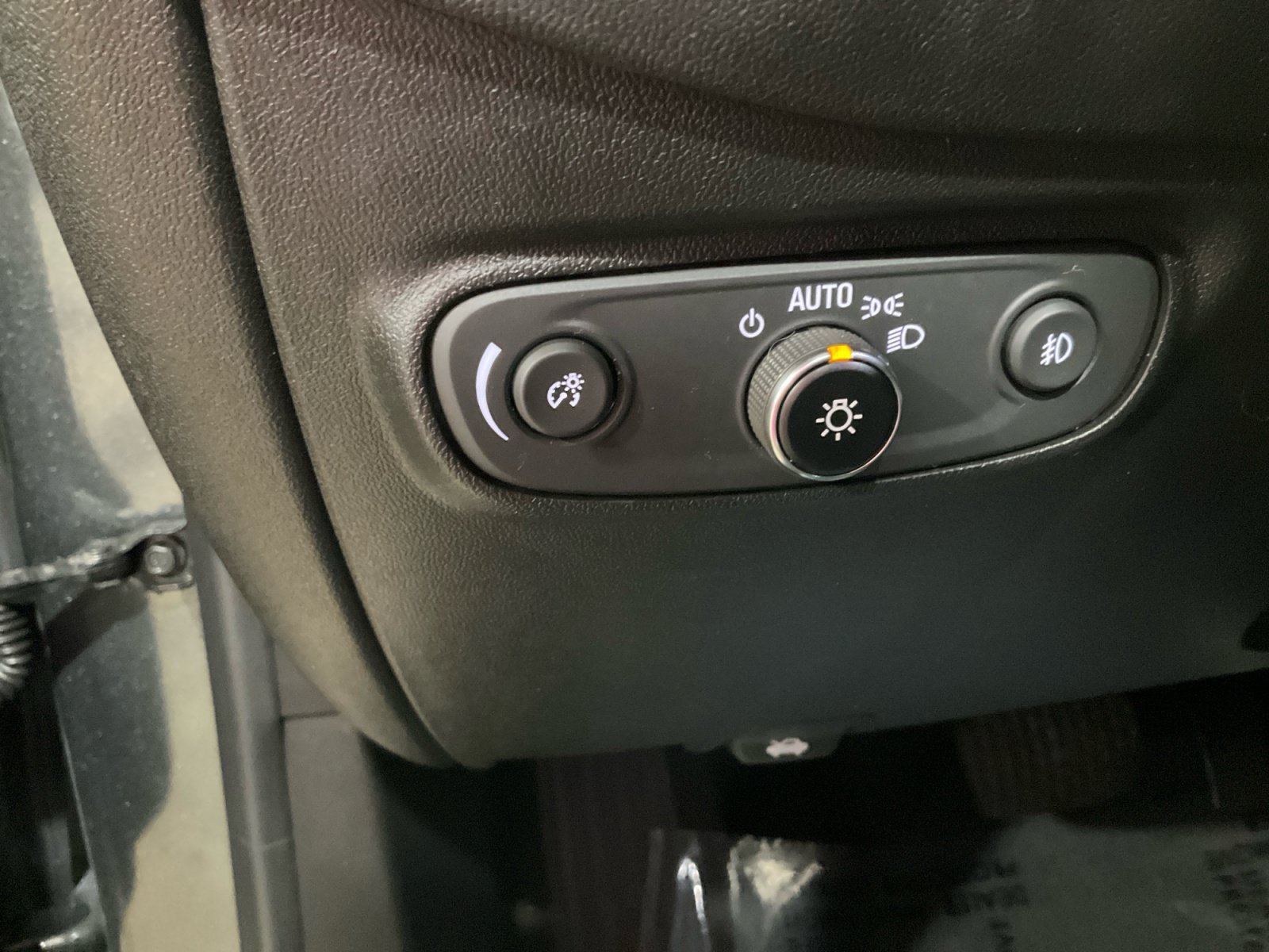 Used 2020 Chevrolet Equinox LT AWD/4WD image 34