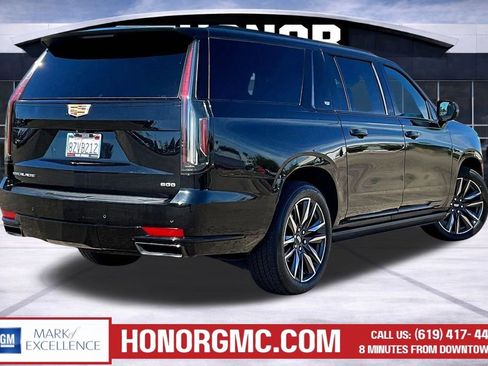Used 2022 Cadillac Escalade ESV Sport w/ Touring Package AWD/4WD image 6