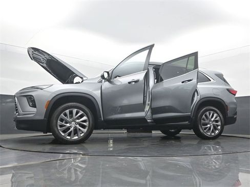 New 2026 Buick Enclave Preferred w/ Power Package image 61