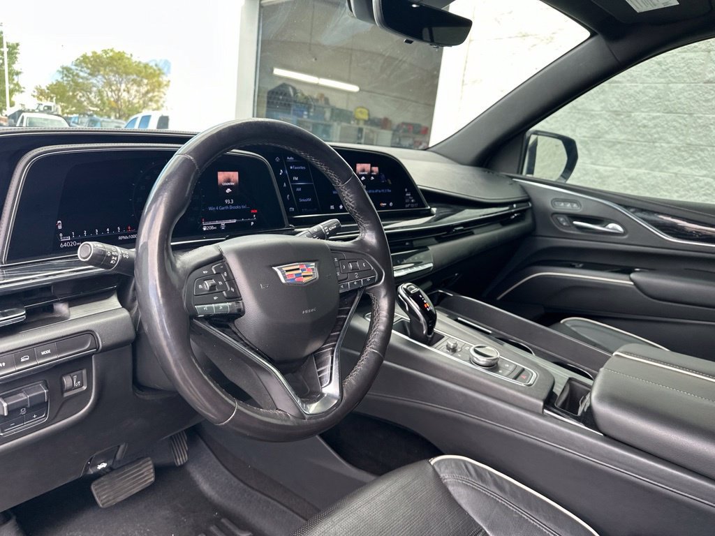 Used 2022 Cadillac Escalade ESV Sport AWD/4WD image 15