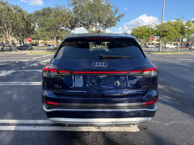 Used 2023 Audi Q4 e-tron Premium Plus w/ Premium Plus AWD/4WD image 4