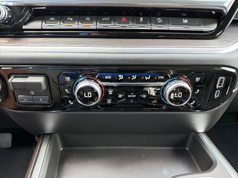 New 2026 GMC Sierra 1500 SLT w/ SLT Premium Plus Package AWD/4WD image 14