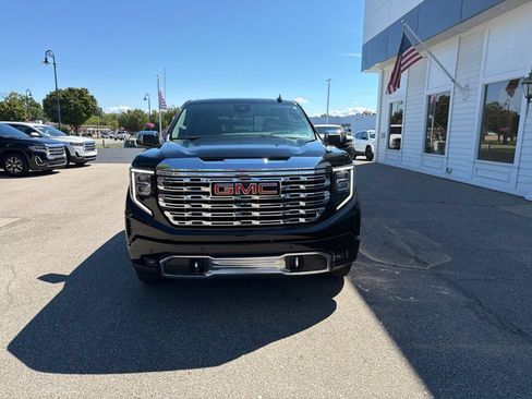 Used 2025 GMC Sierra 1500 Denali AWD/4WD image 2