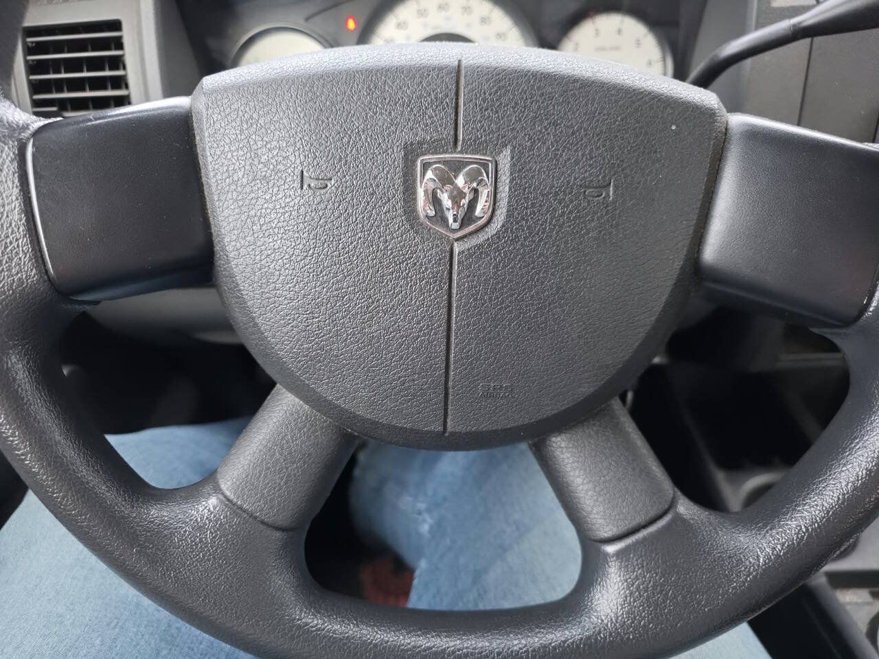 Used 2009 Dodge Dakota ST w/ Exterior Appearance Group RWD image 23