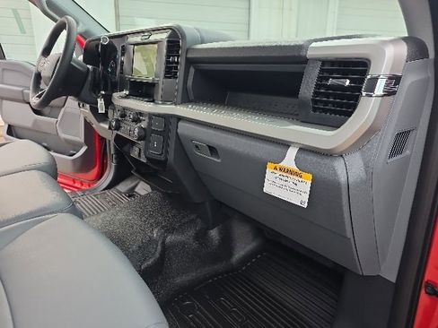 New 2026 Ford F550 4x4 Regular Cab Super Duty image 25